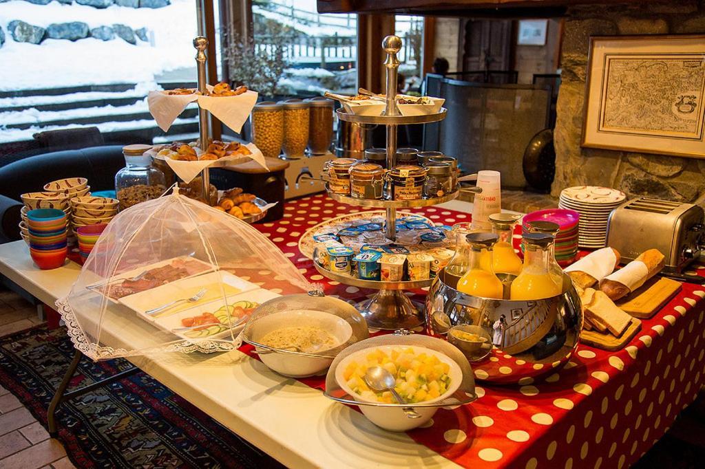 Hotel Et Chalet Au Coin Du Feu Chilly Powder Morzine Bagian luar foto