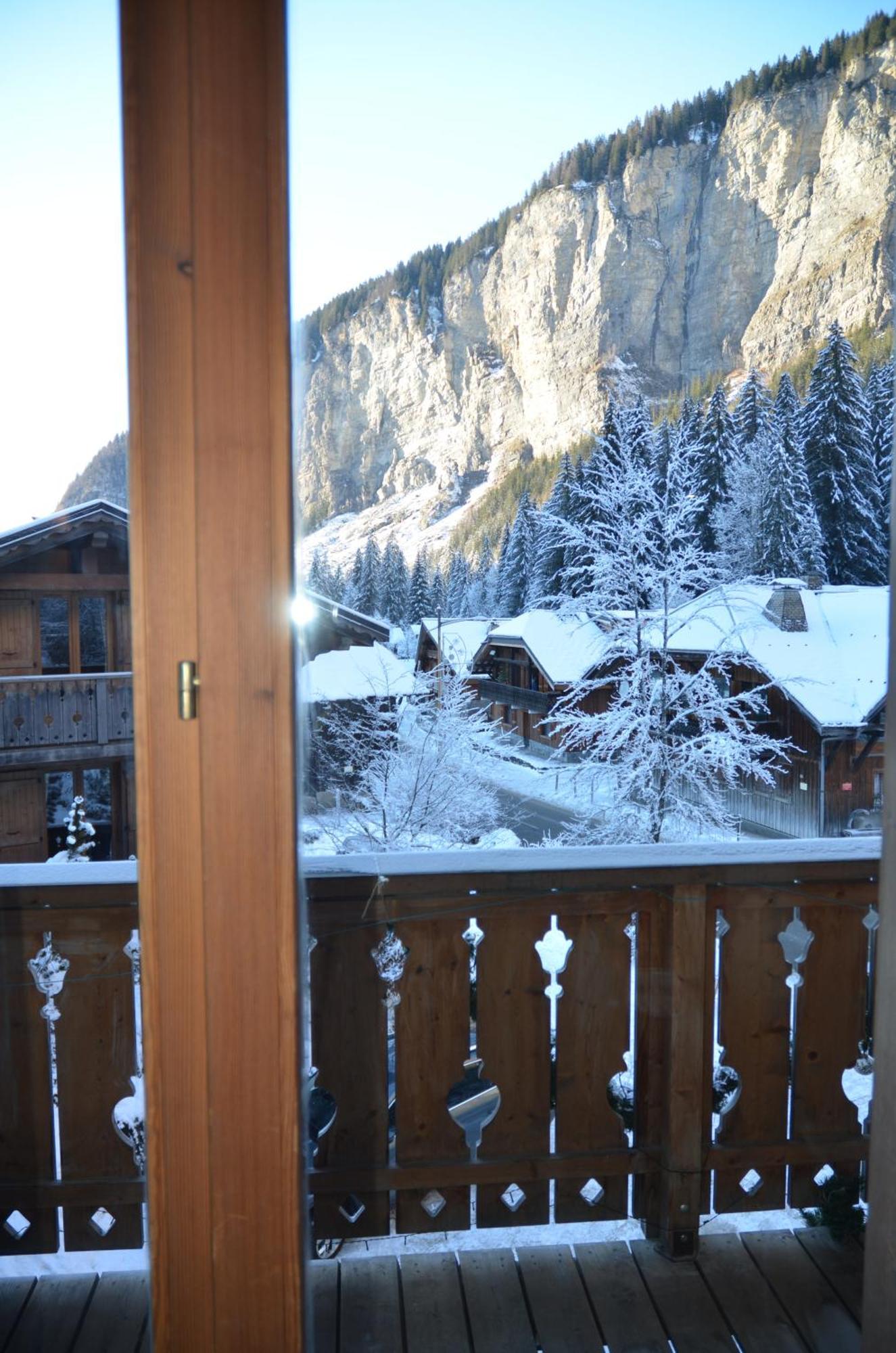 Hotel Et Chalet Au Coin Du Feu Chilly Powder Morzine Bagian luar foto